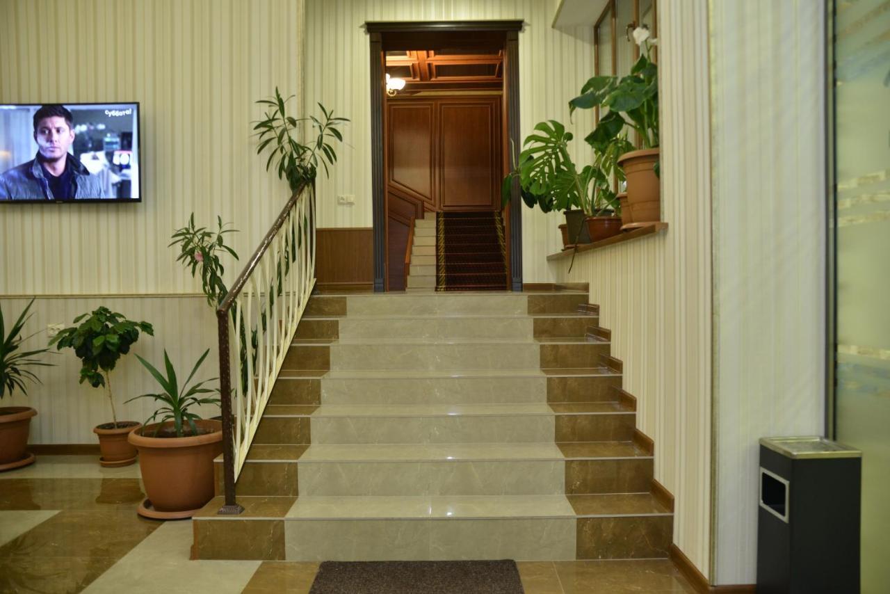 Hôtel Khrchit à Martuni Extérieur photo