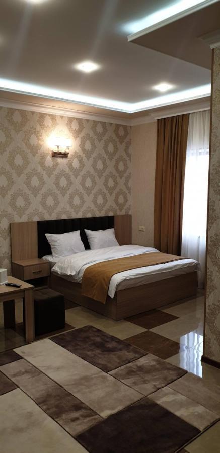 Hôtel Khrchit à Martuni Extérieur photo
